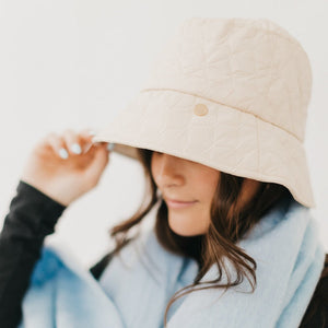 CHIARA QUILTED BUCKET HAT